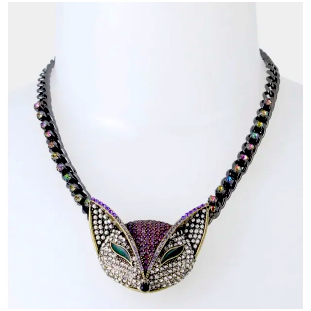 ✨💜💜✨ Beautiful Betsey Johnson Sparkly Crystal Necklace Fox Head Pendant